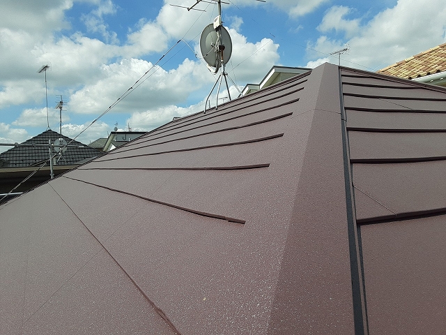 SGL鋼板を使用した屋根リフォームが完成致しました！